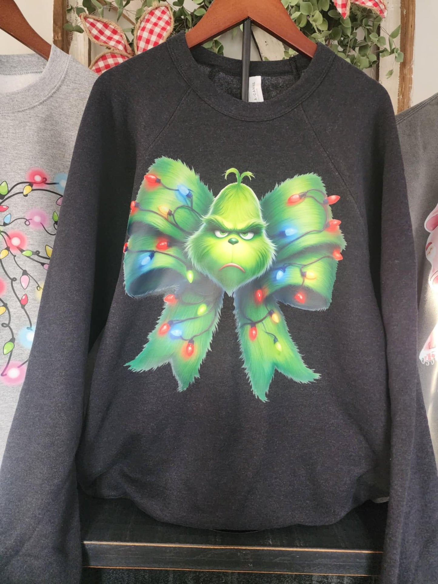 Grinchy Bow Sweatshirt/T-shirt